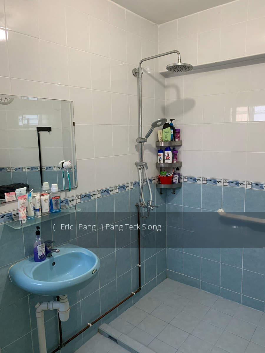 Blk 555 Jurong West Street 42 (Jurong West), HDB 5 Rooms #197713042